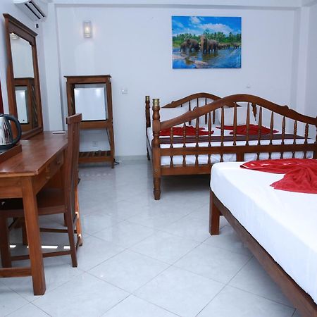 Hotel Mirissa Heights Esterno foto